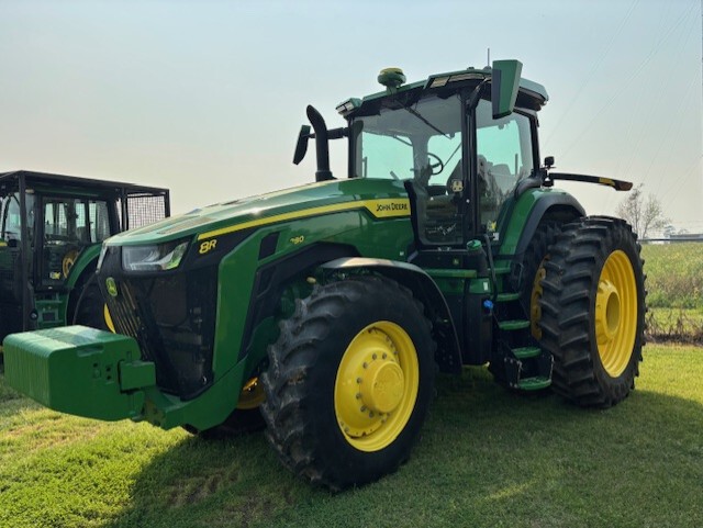 2023 John Deere 8R 280 Image 1