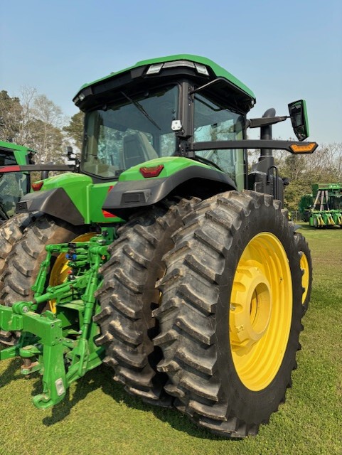 2023 John Deere 8R 280 Image 4