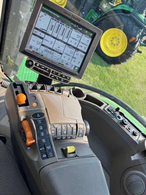 2023 John Deere 8R 280 Image 8