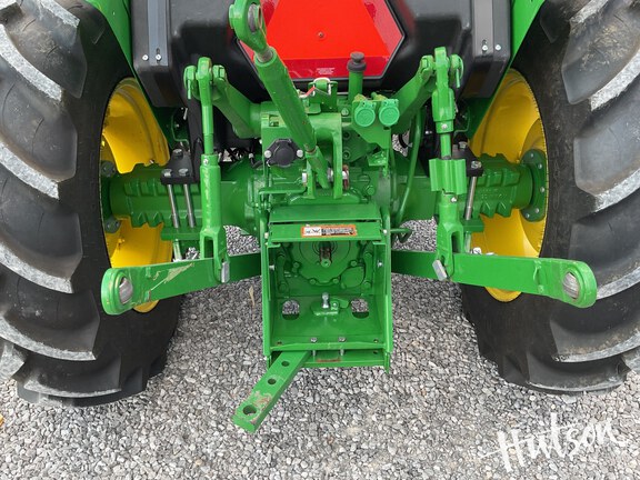 Photo of 2024 John Deere 5050E