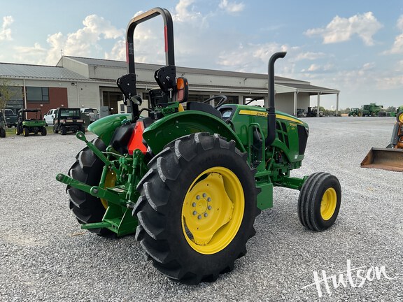 Photo of 2024 John Deere 5050E