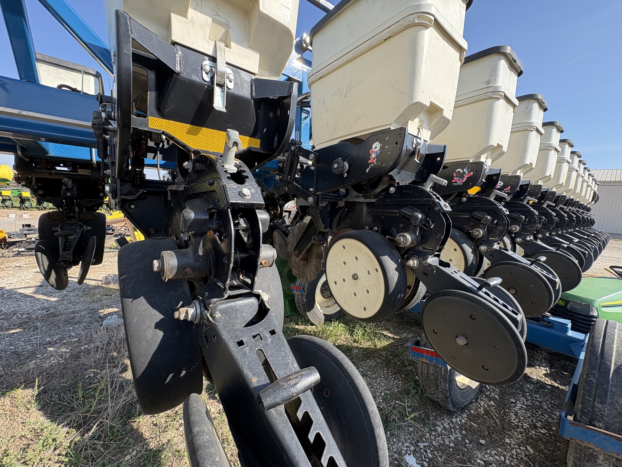  2010 Kinze 3600 at Heritage Tractor in Brimfield, IL