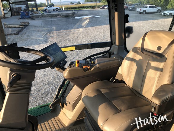 Photo of 2024 John Deere 8R 310
