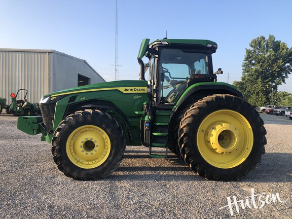 Photo of 2024 John Deere 8R 310