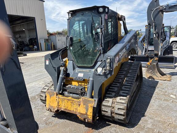 Photo of a 2023 John Deere 333G