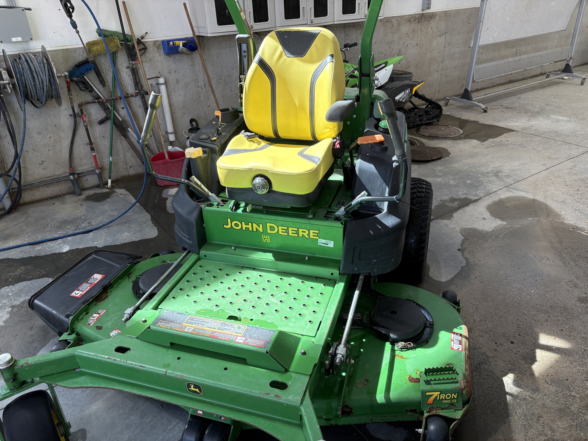 2021 John Deere Z997R Image 1