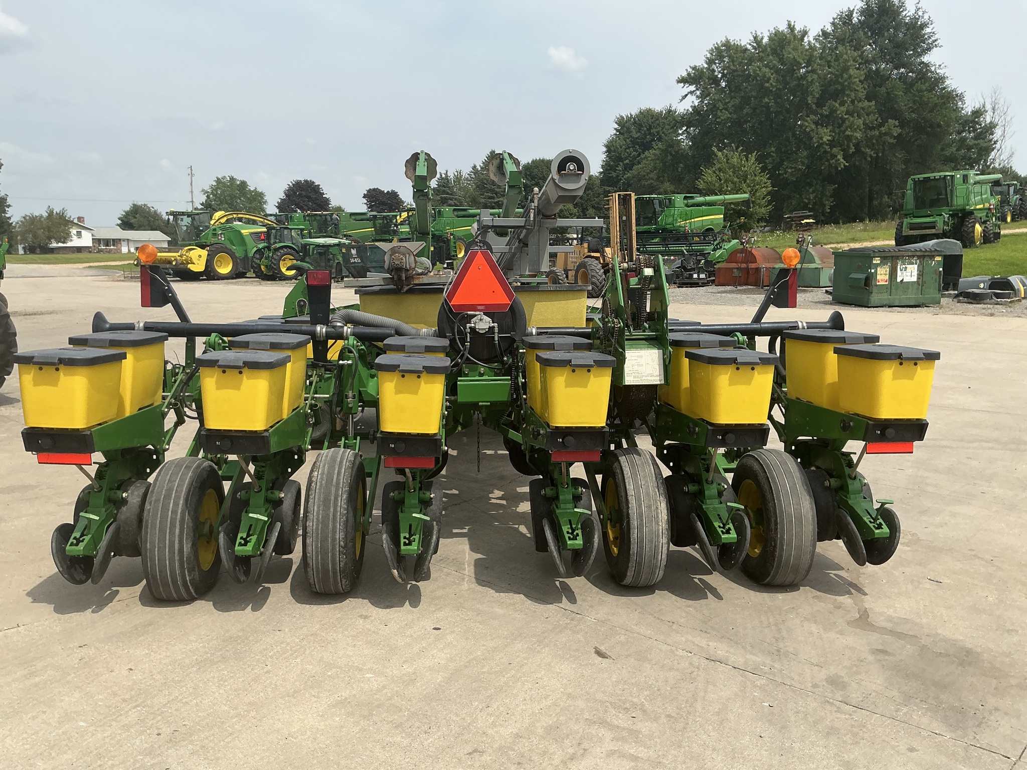 2009 John Deere 1770 Image 6