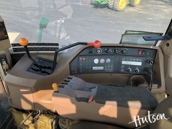 Photo of 1997 John Deere 9400