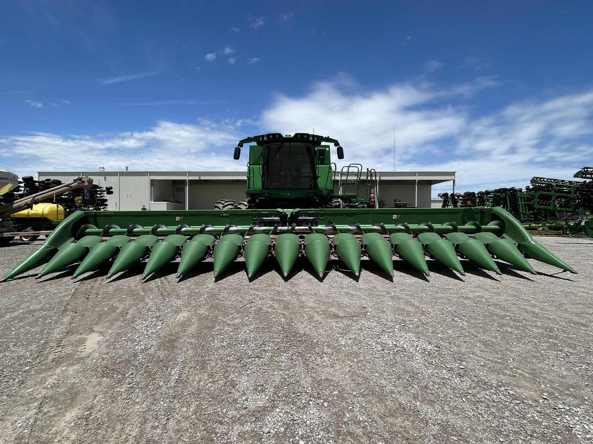  2020 John Deere 716C at Heritage Tractor in Pittsburg, KS