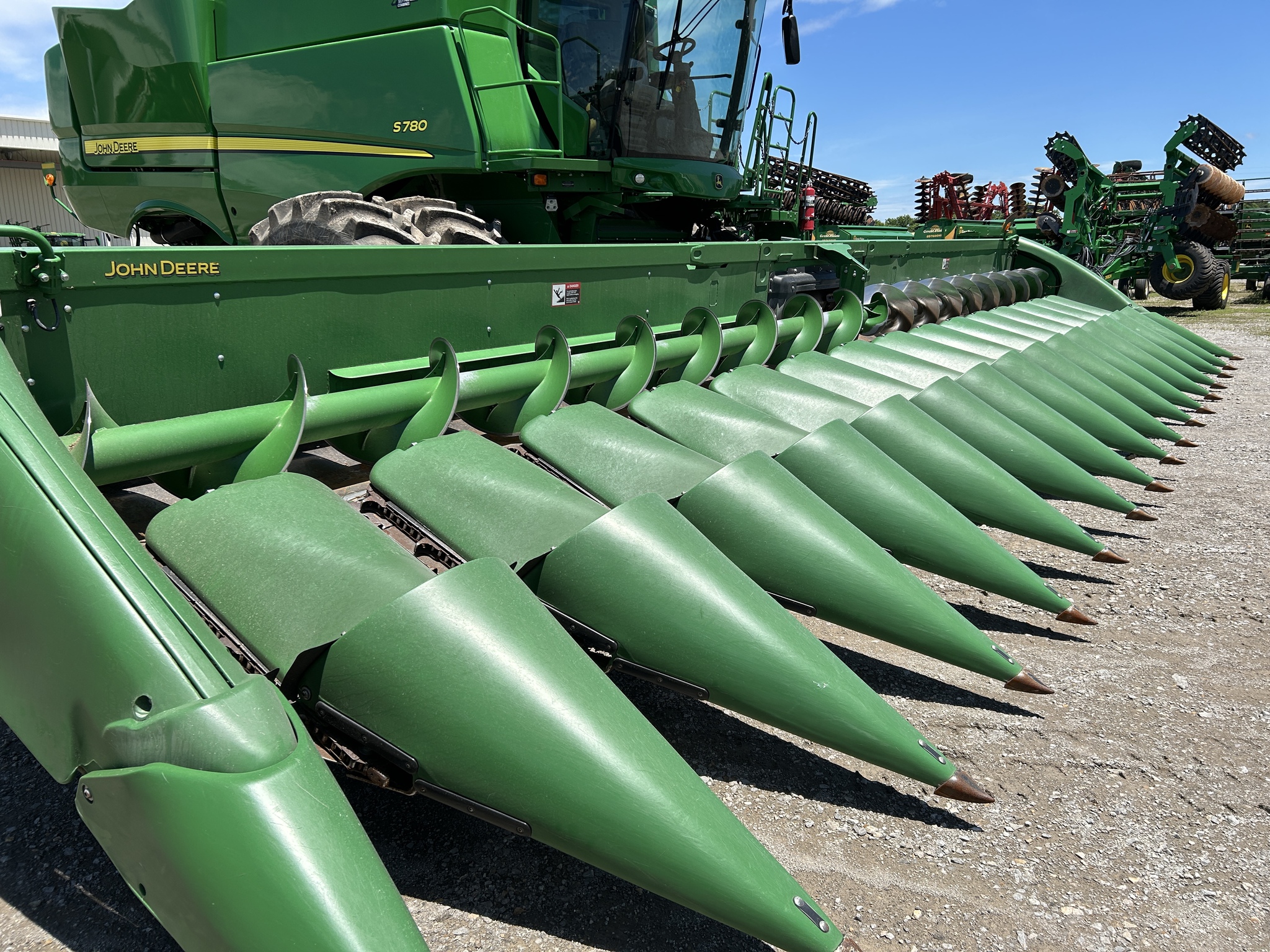  2020 John Deere 716C at Heritage Tractor in Pittsburg, KS