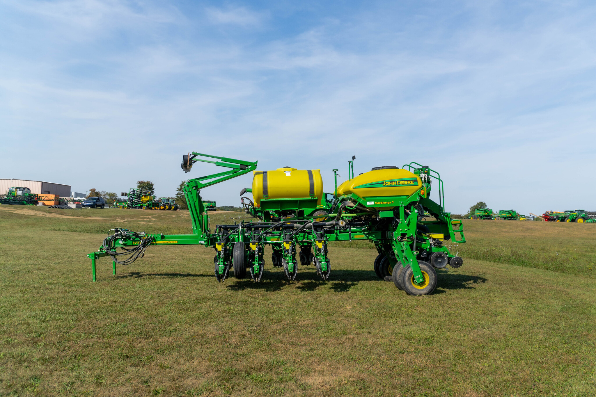 Used 2017 John Deere 1775NT Planters: Drawn at Koenig Equipment in Anna, OH - PhotoXL0