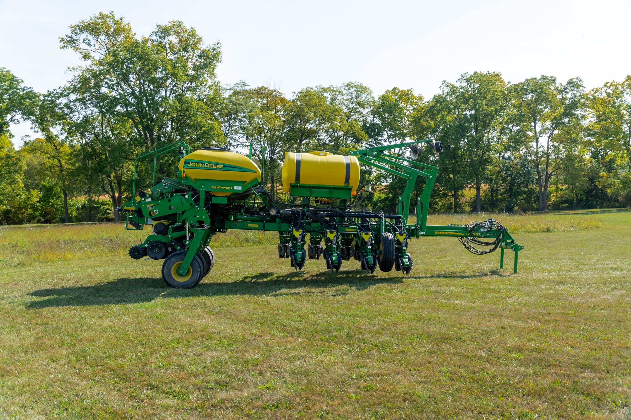 Used 2017 John Deere 1775NT Planters: Drawn at Koenig Equipment in Anna, OH - PhotoXL5