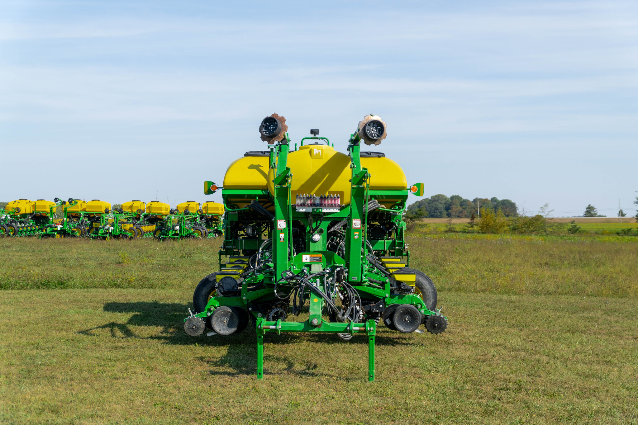 Used 2017 John Deere 1775NT Planters: Drawn at Koenig Equipment in Anna, OH - PhotoXL7