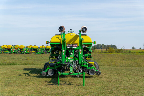 Used 2017 John Deere 1775NT Planters: Drawn at Koenig Equipment in Anna, OH - Photo7