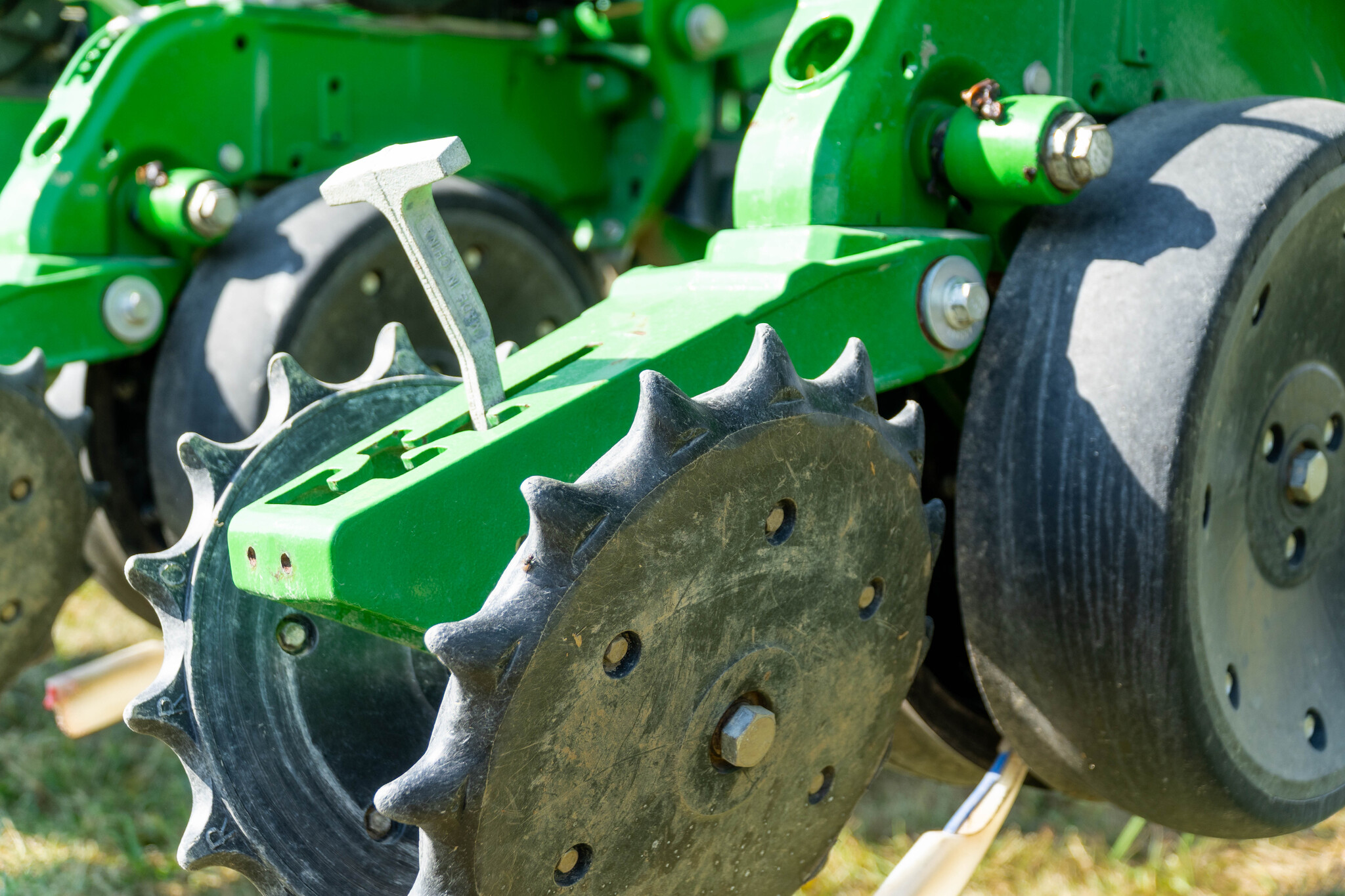 Used 2017 John Deere 1775NT Planters: Drawn at Koenig Equipment in Anna, OH - PhotoXL9