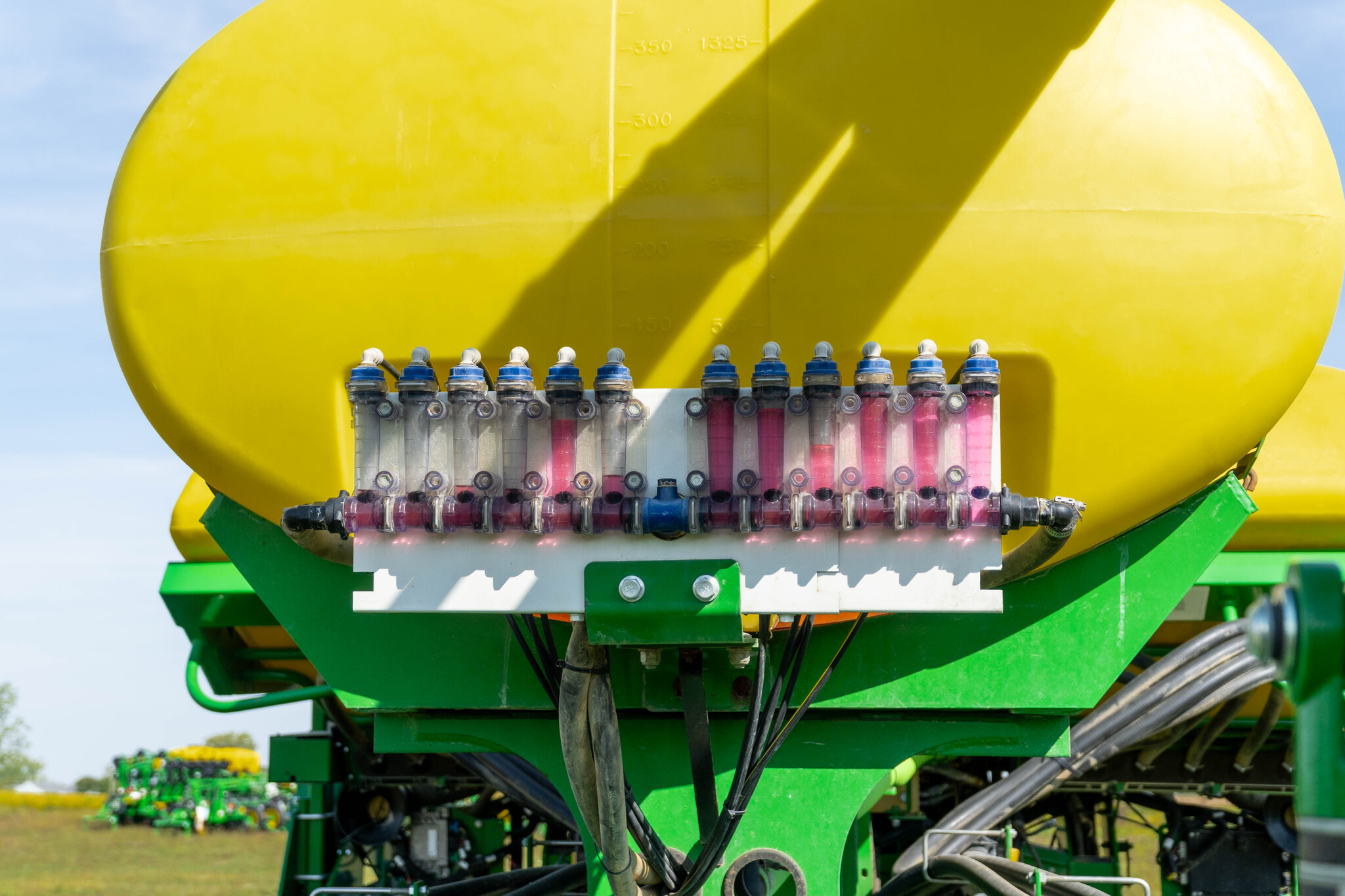 Used 2017 John Deere 1775NT Planters: Drawn at Koenig Equipment in Anna, OH - PhotoXL21