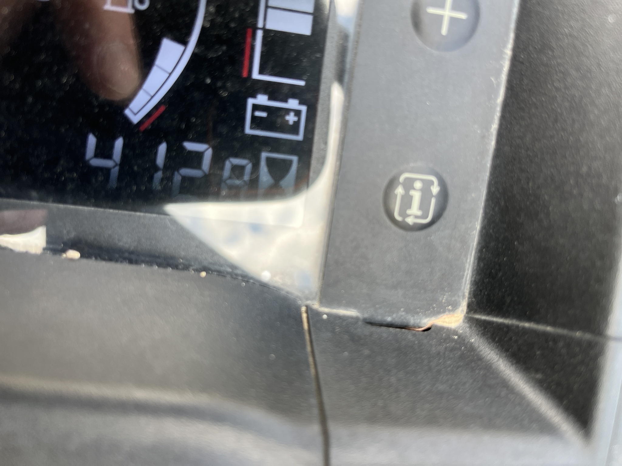 2017 John Deere X730 Image 8