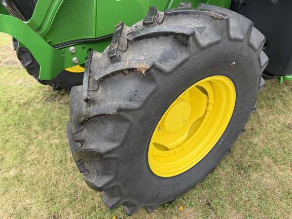 2025 John Deere 6R 120 - Photo10