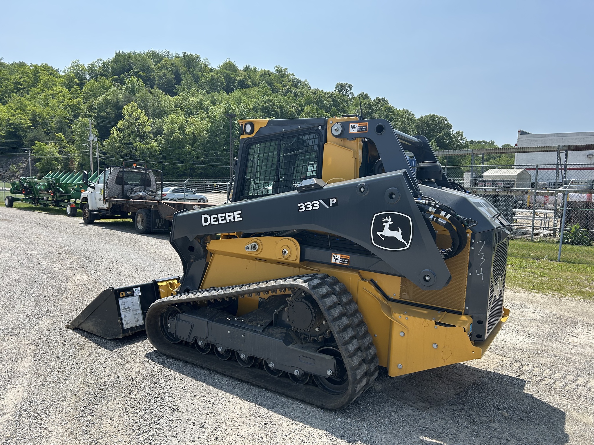 2025 John Deere 333 P Image 3