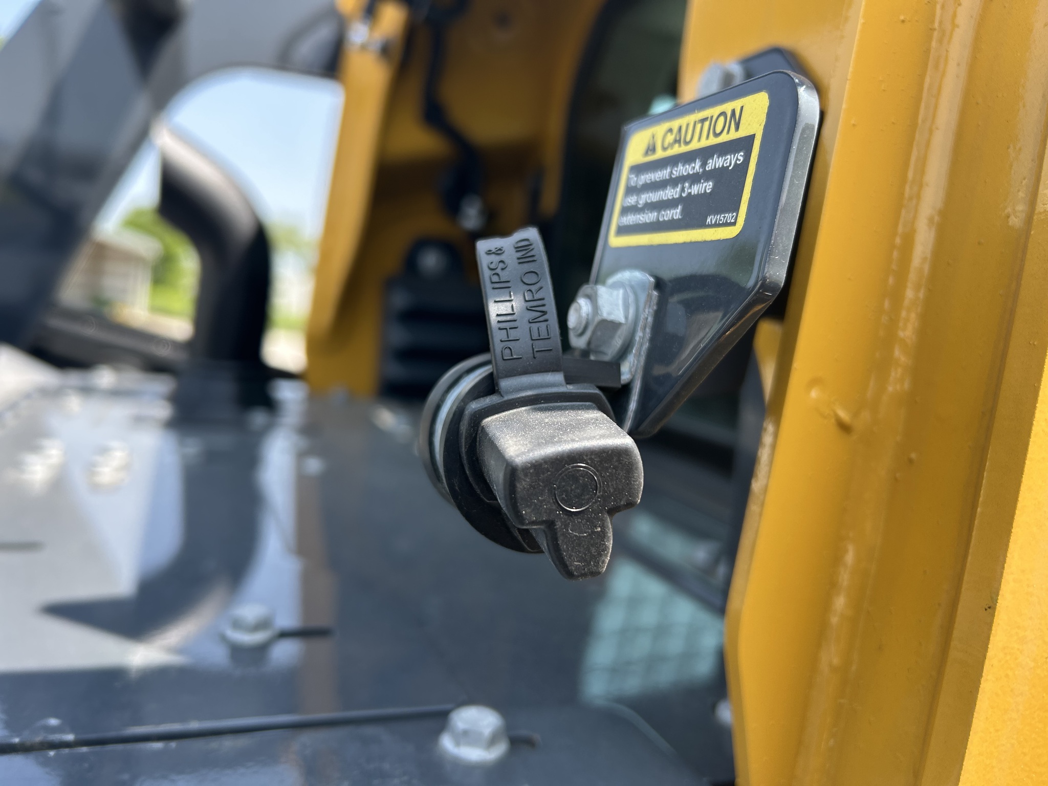 2025 John Deere 333 P Image 11