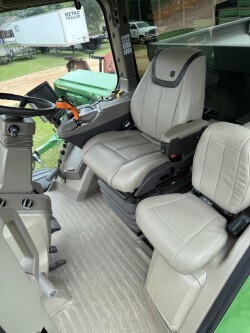 2023 John Deere 600R Photo 8