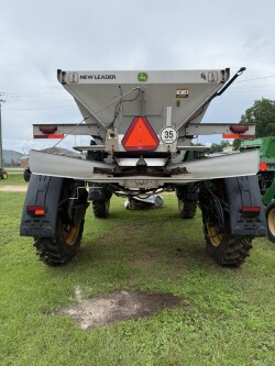 2023 John Deere 600R Photo 4