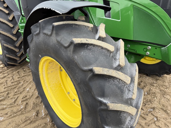 2025 John Deere 6M 155 - Photo12