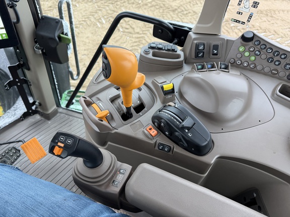 2025 John Deere 6M 155 - Photo34