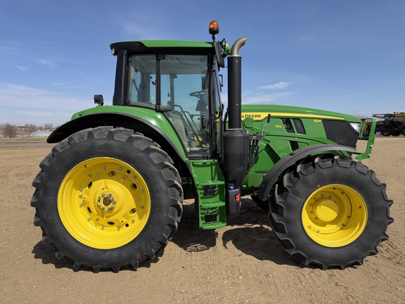 2025 John Deere 6M 155 - Photo2
