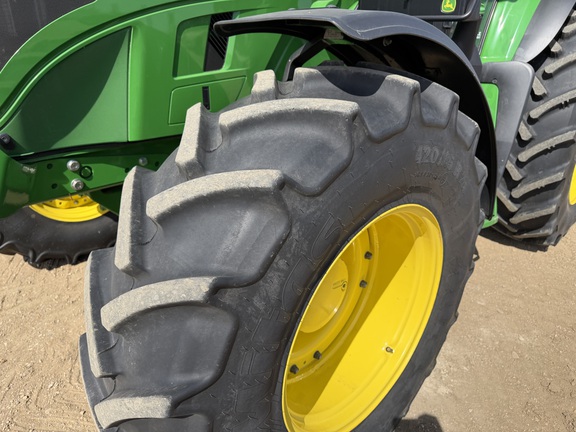 2025 John Deere 6M 155 - Photo10