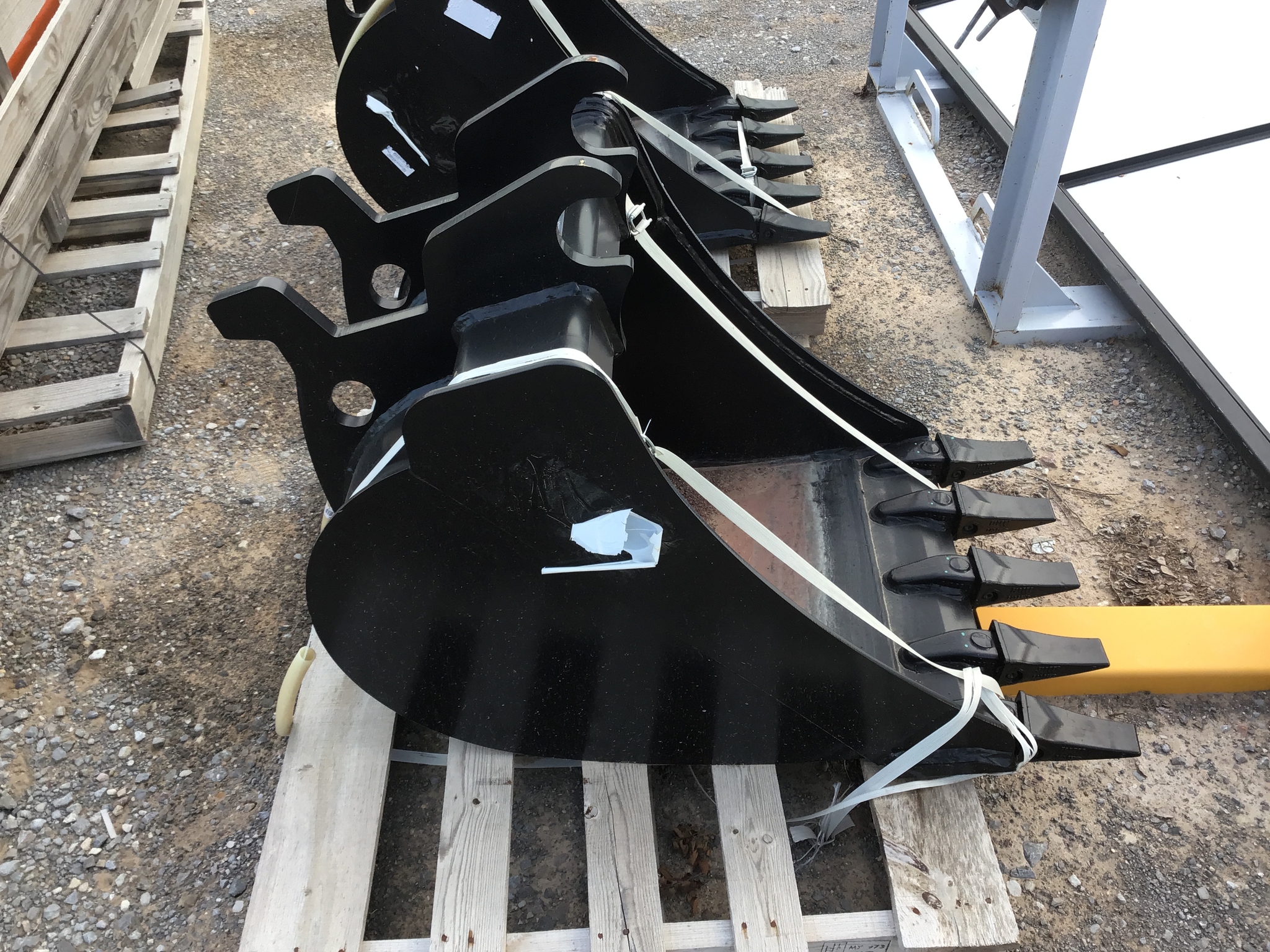 2024 John Deere BYT10991 24