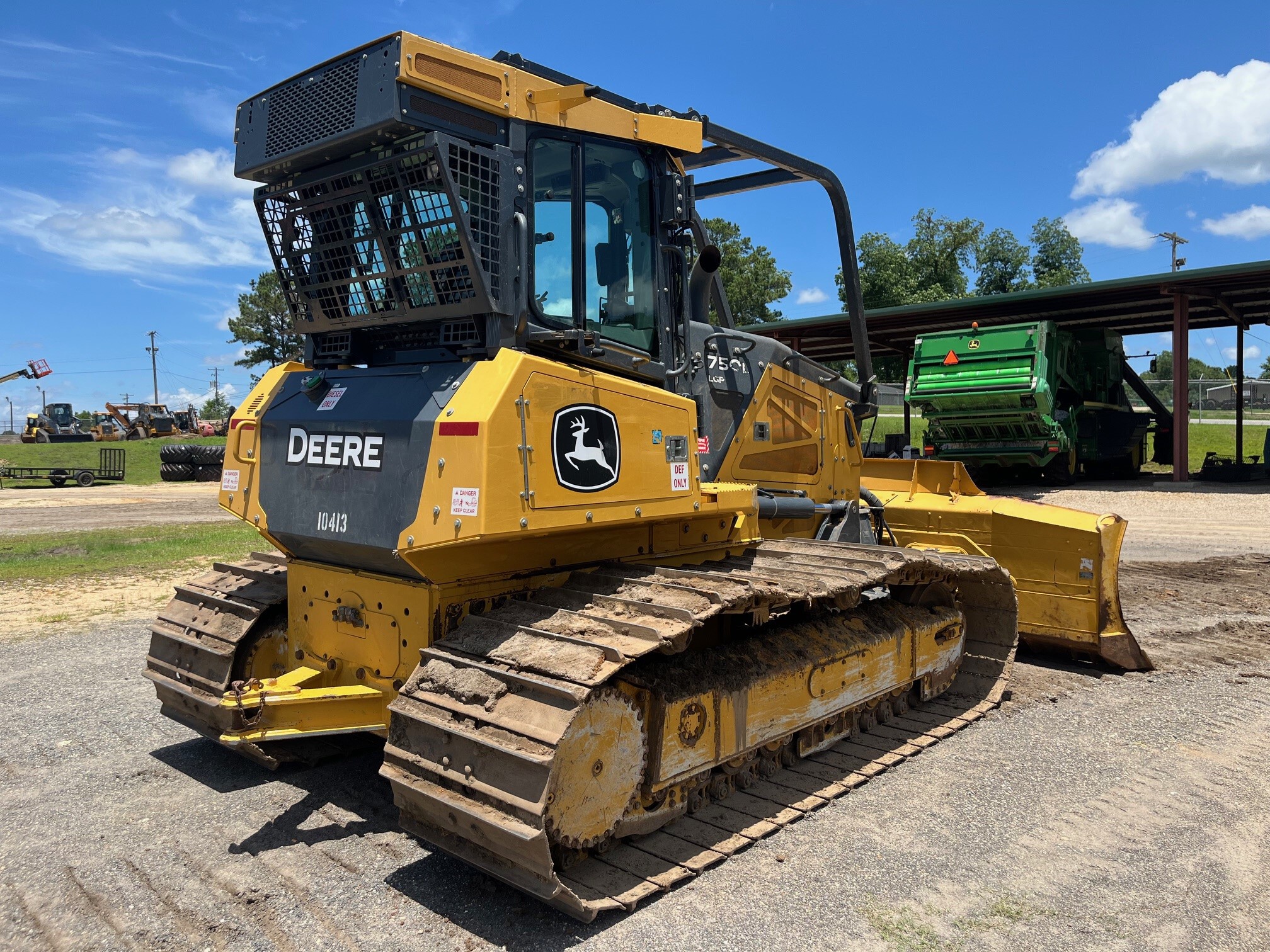 2022 John Deere 750L Image 3