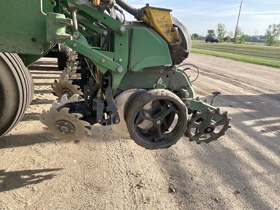 2022 John Deere DB60 - Photo10