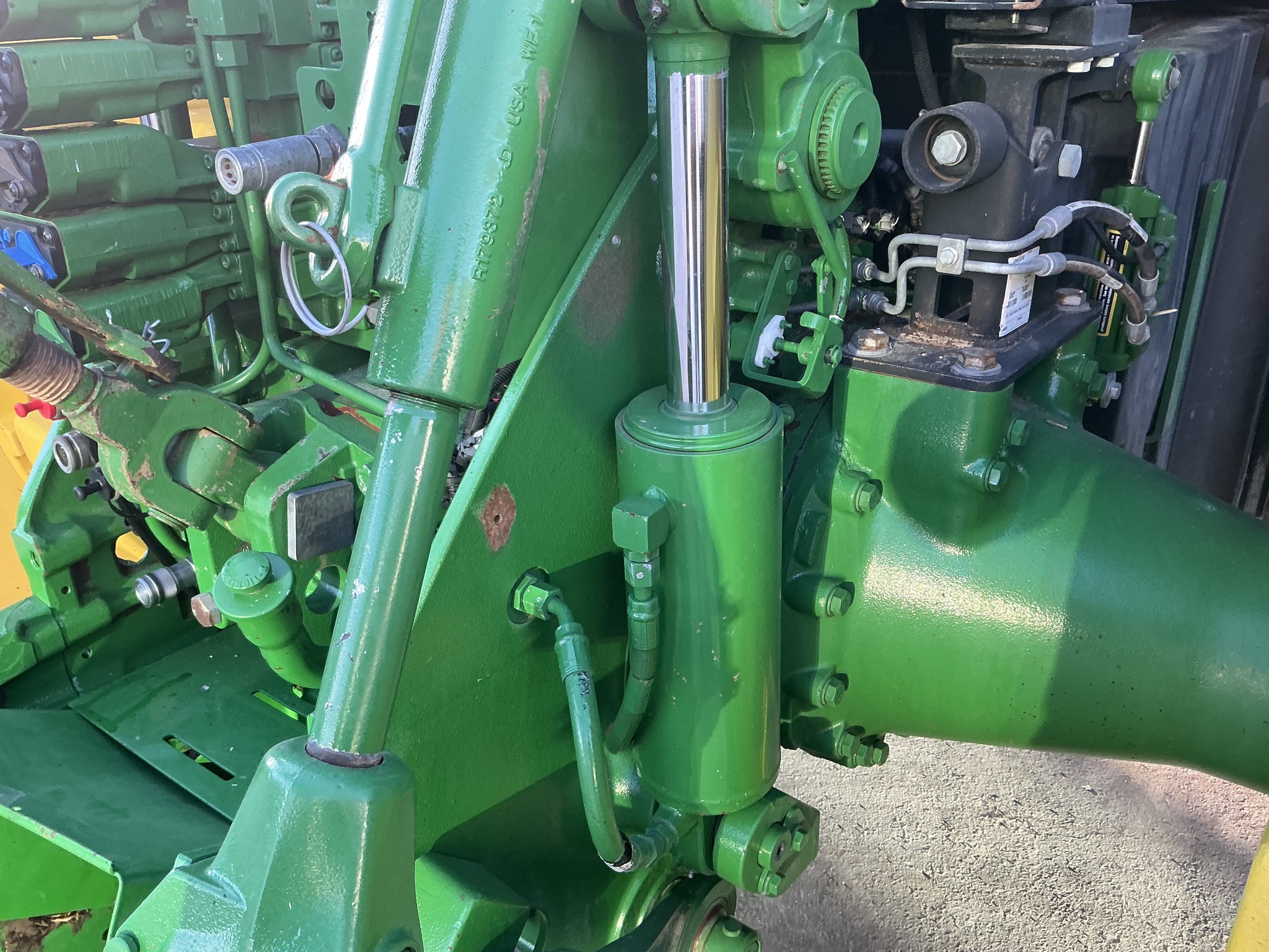 2018 John Deere 8295R Image 9