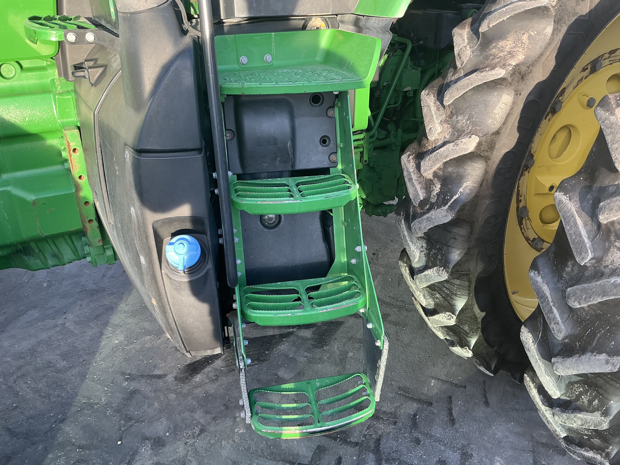 2018 John Deere 8295R Image 20