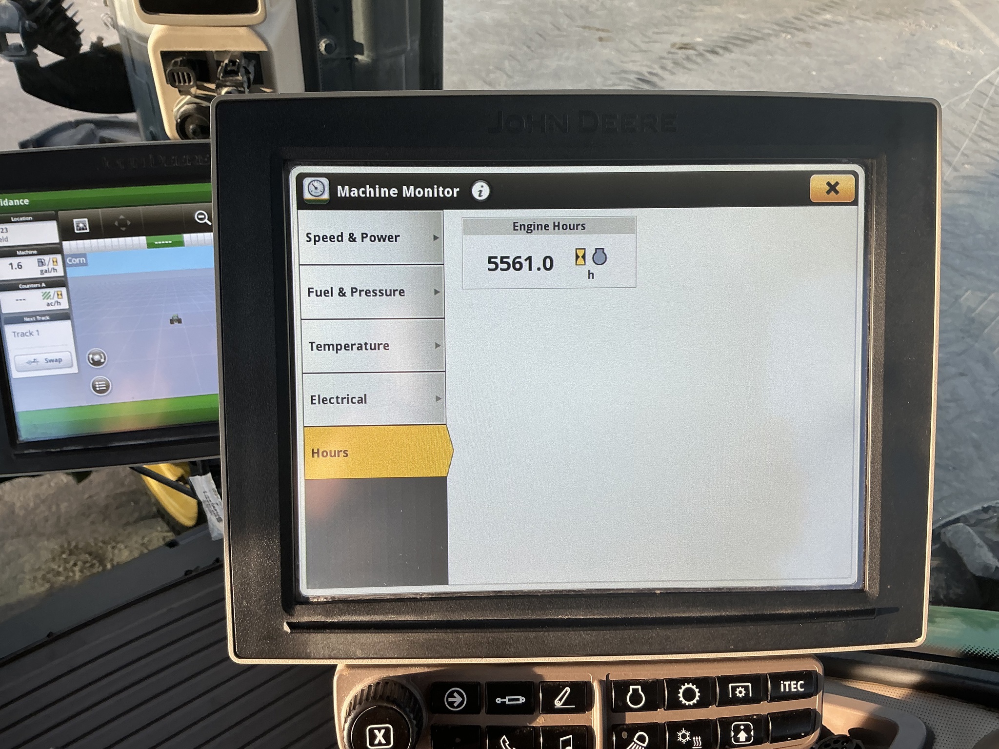 2018 John Deere 8295R Image 25