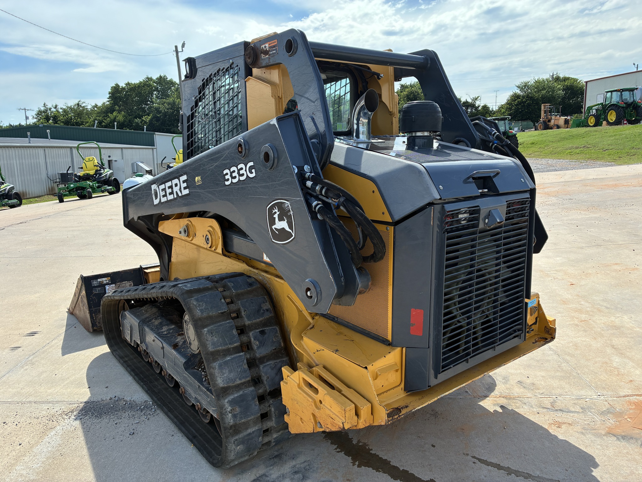 2019 John Deere 333G Image 4