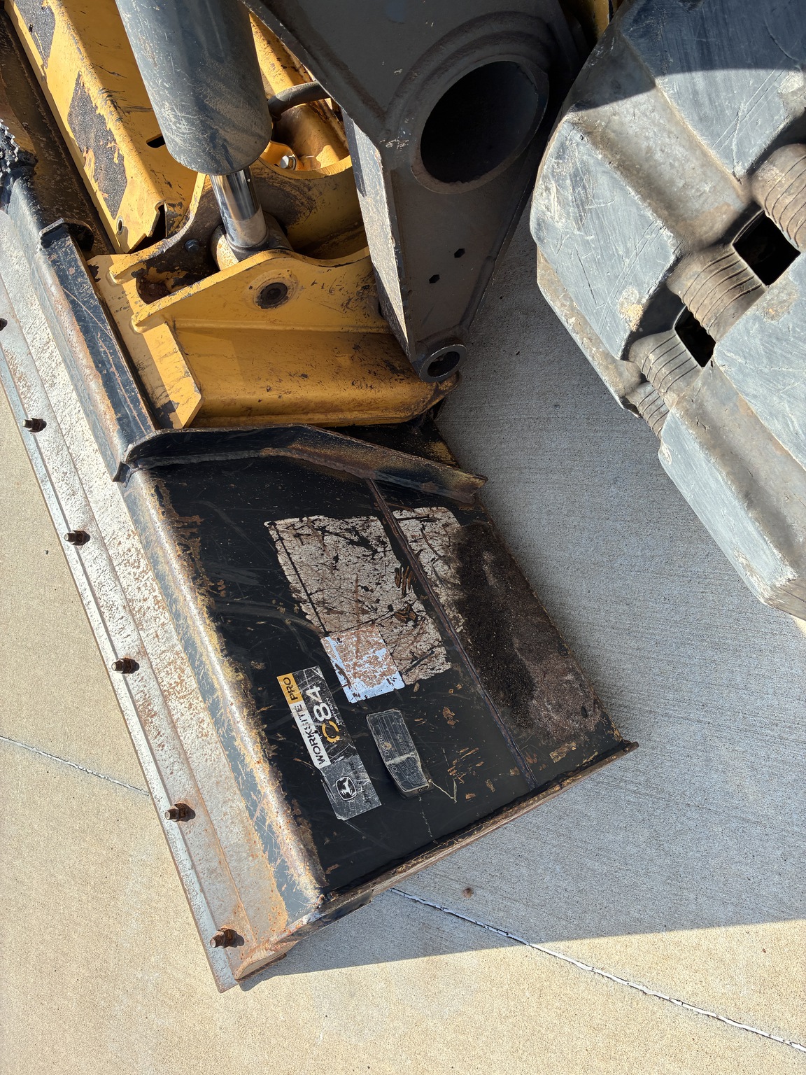 2019 John Deere 333G Image 21