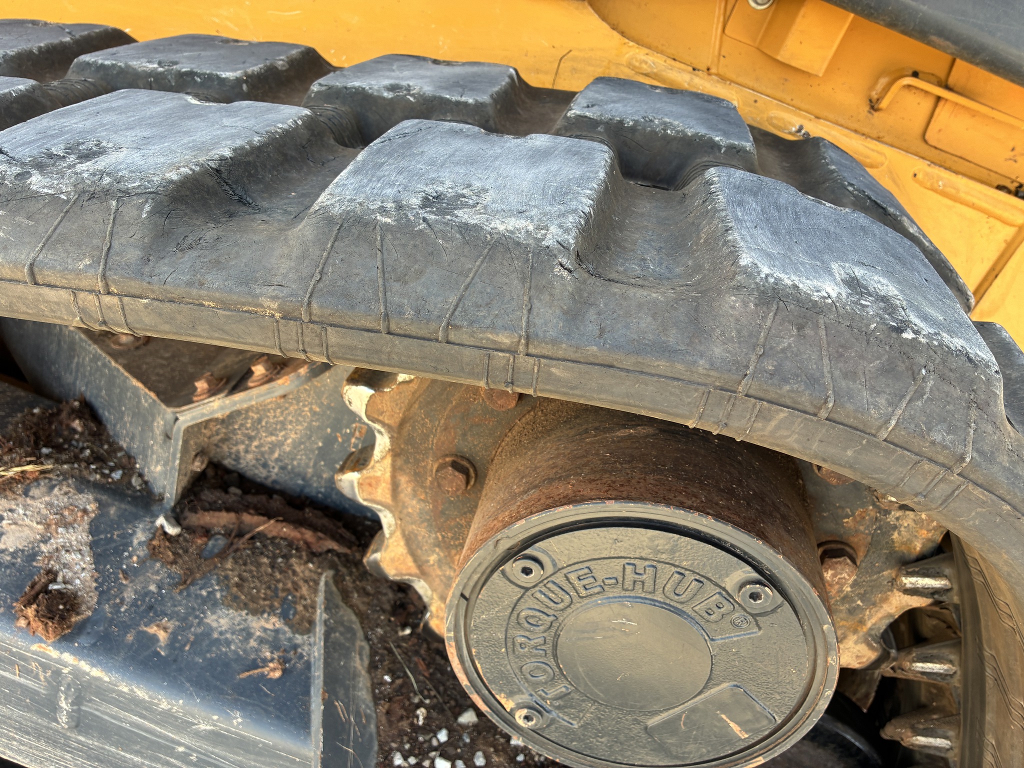 2019 John Deere 333G Image 18