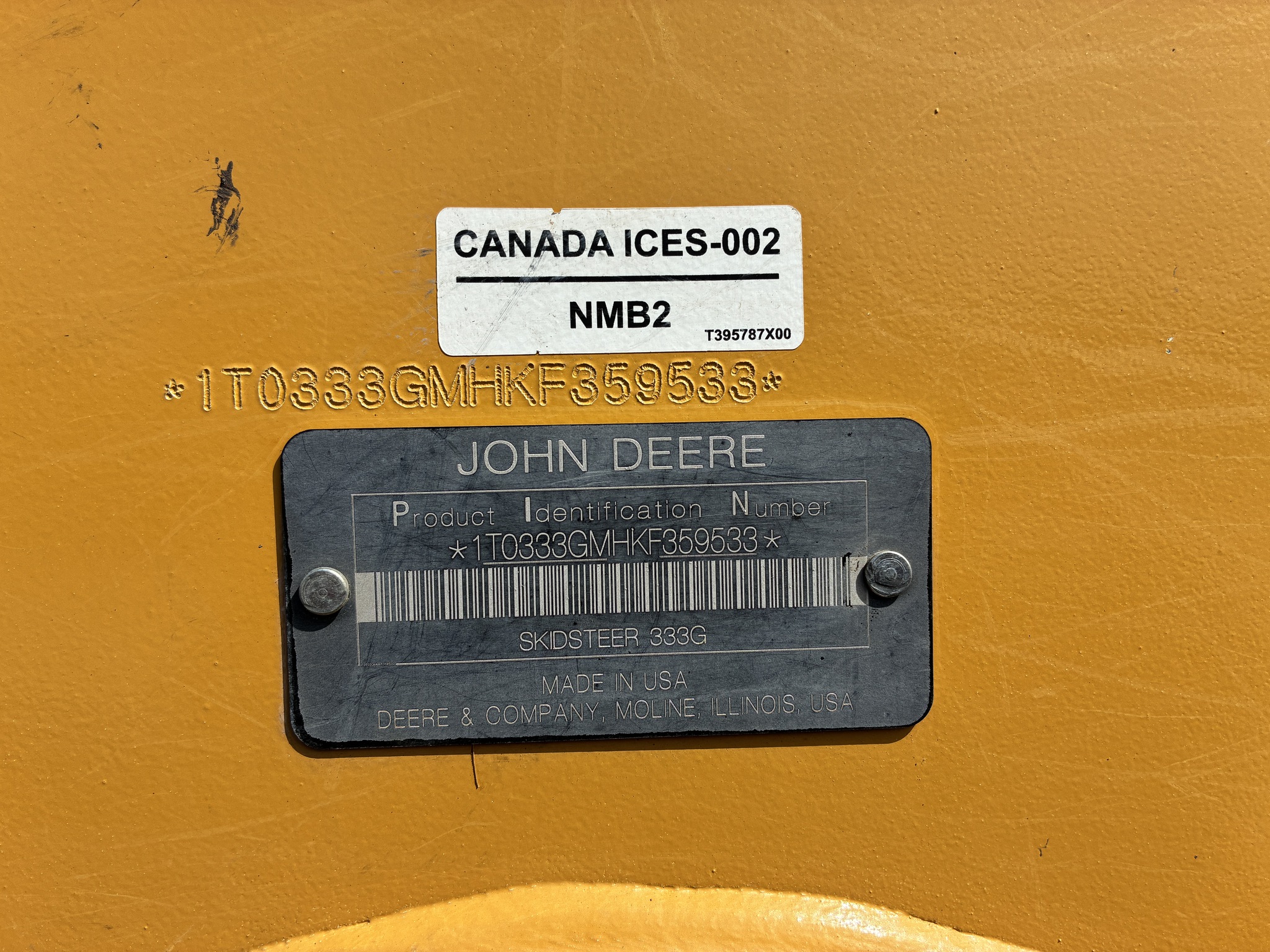 2019 John Deere 333G Image 32