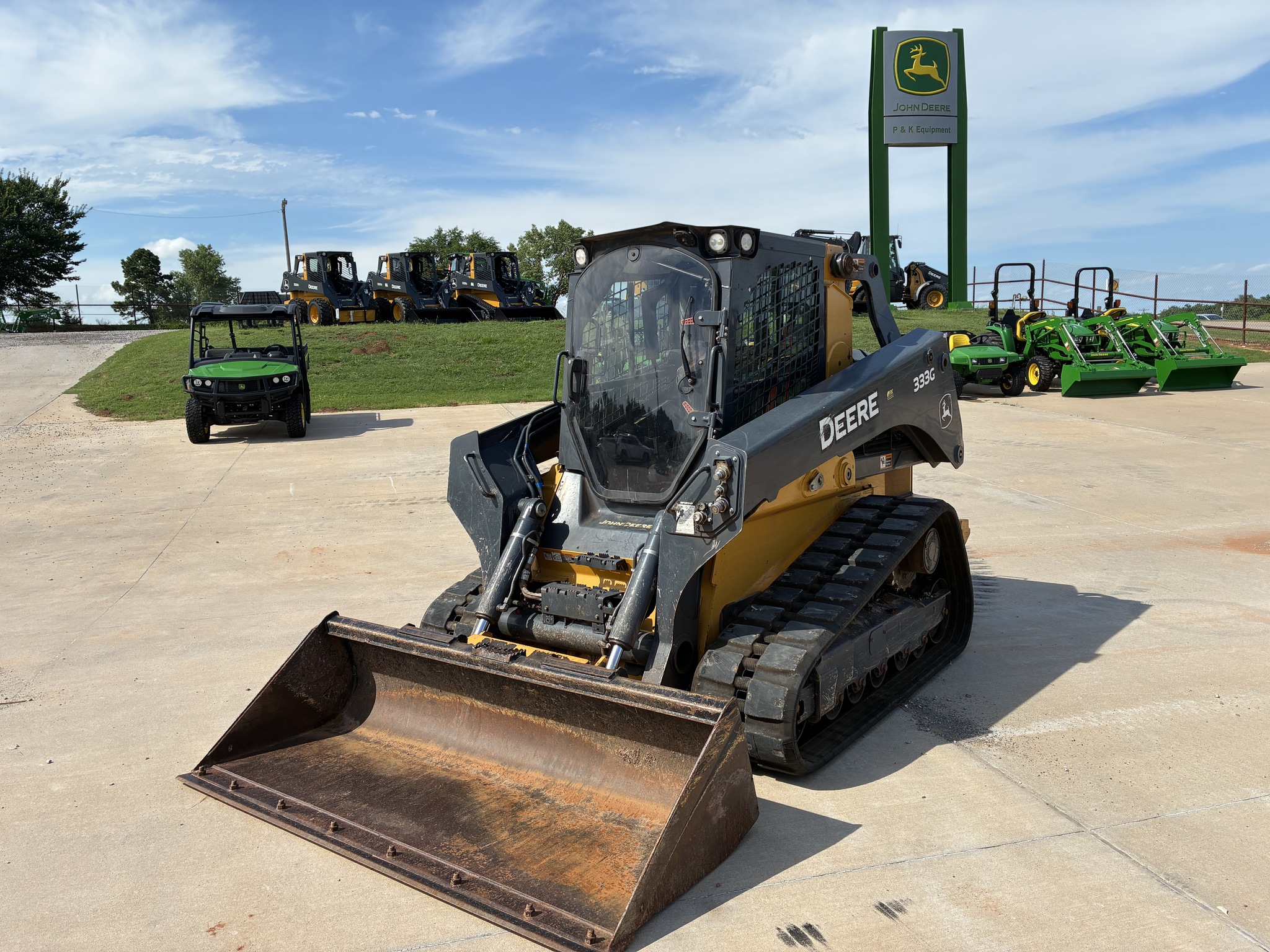 2019 John Deere 333G Image 1