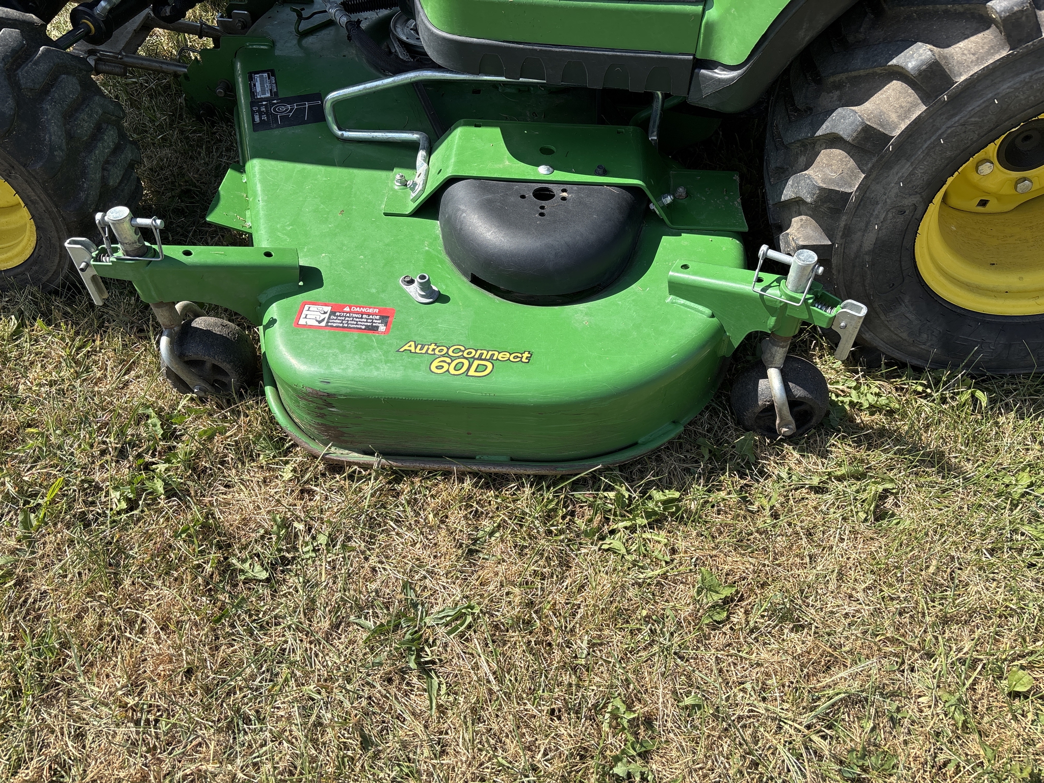Used 2021 John Deere 1025R Compact Utility Tractors at Koenig Equipment in Urbana, OH - PhotoXL13