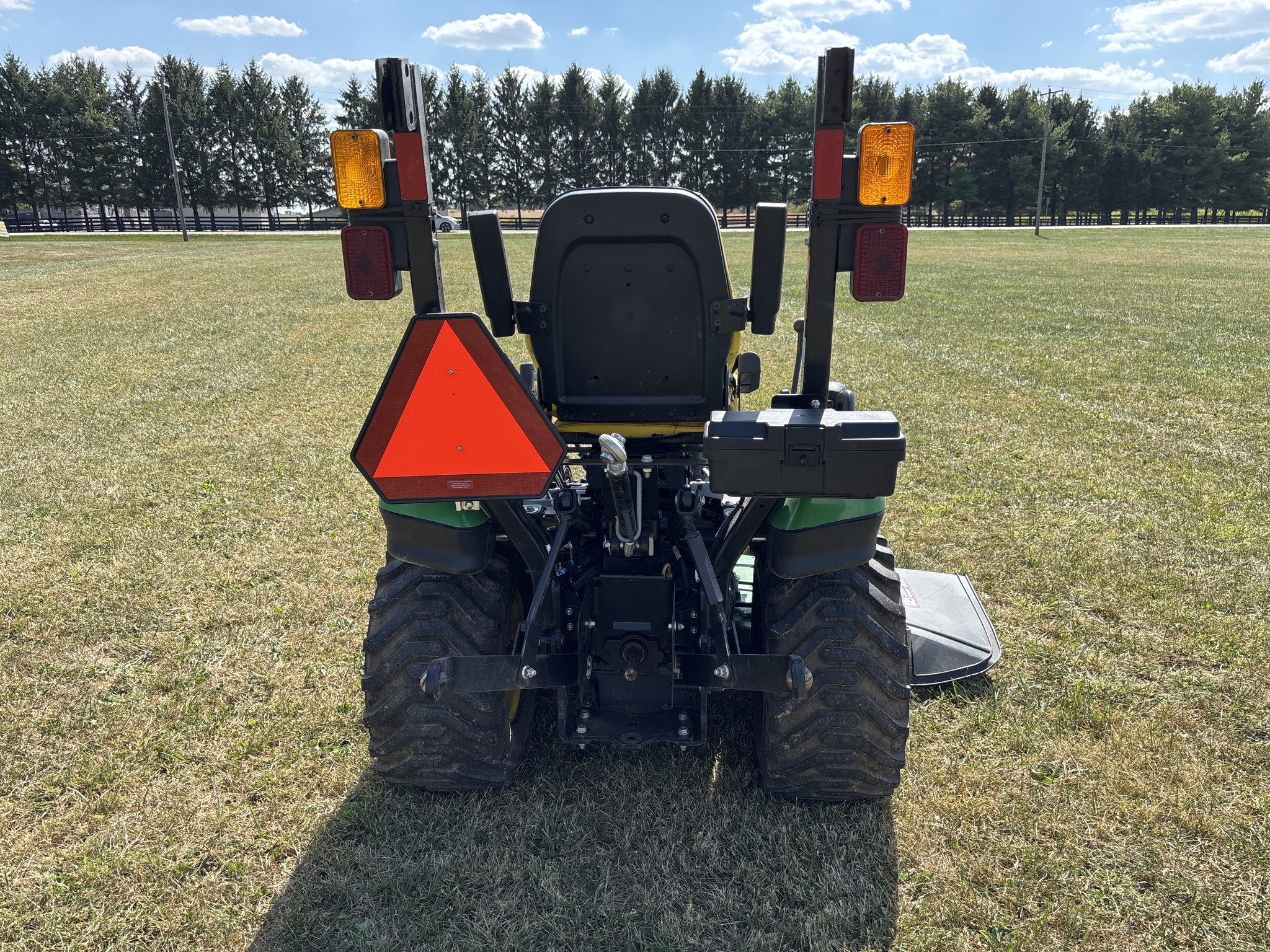 Used 2021 John Deere 1025R Compact Utility Tractors at Koenig Equipment in Urbana, OH - PhotoXL6