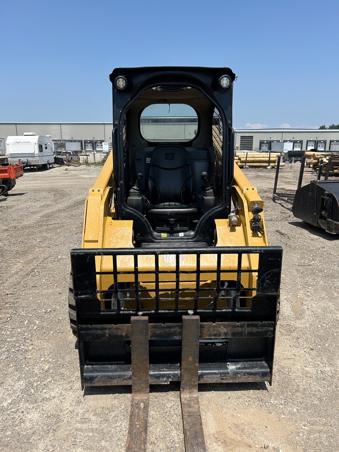 2019 Caterpillar 242D Image 1