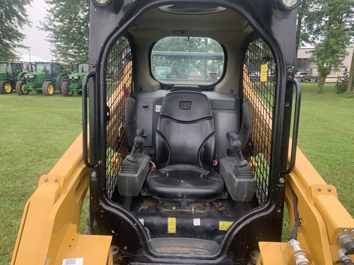 2019 Caterpillar 242D Image 9