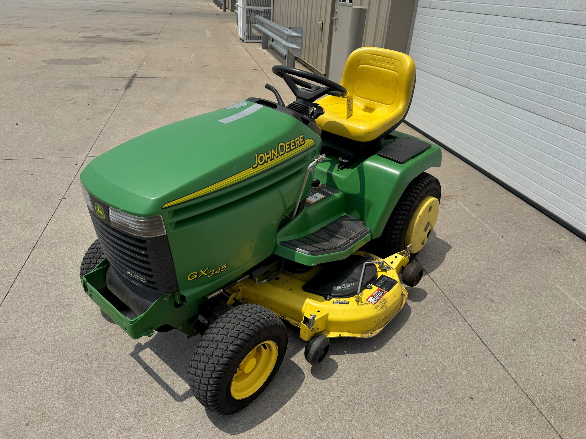 2003 John Deere GX345 Image 1