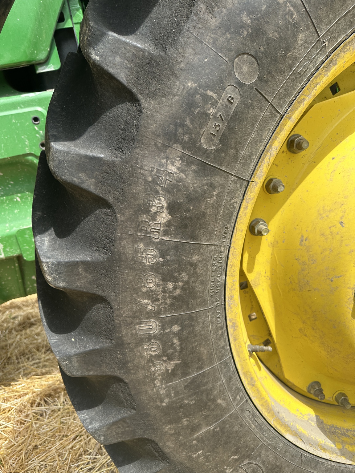 2003 John Deere 8120 Image 2