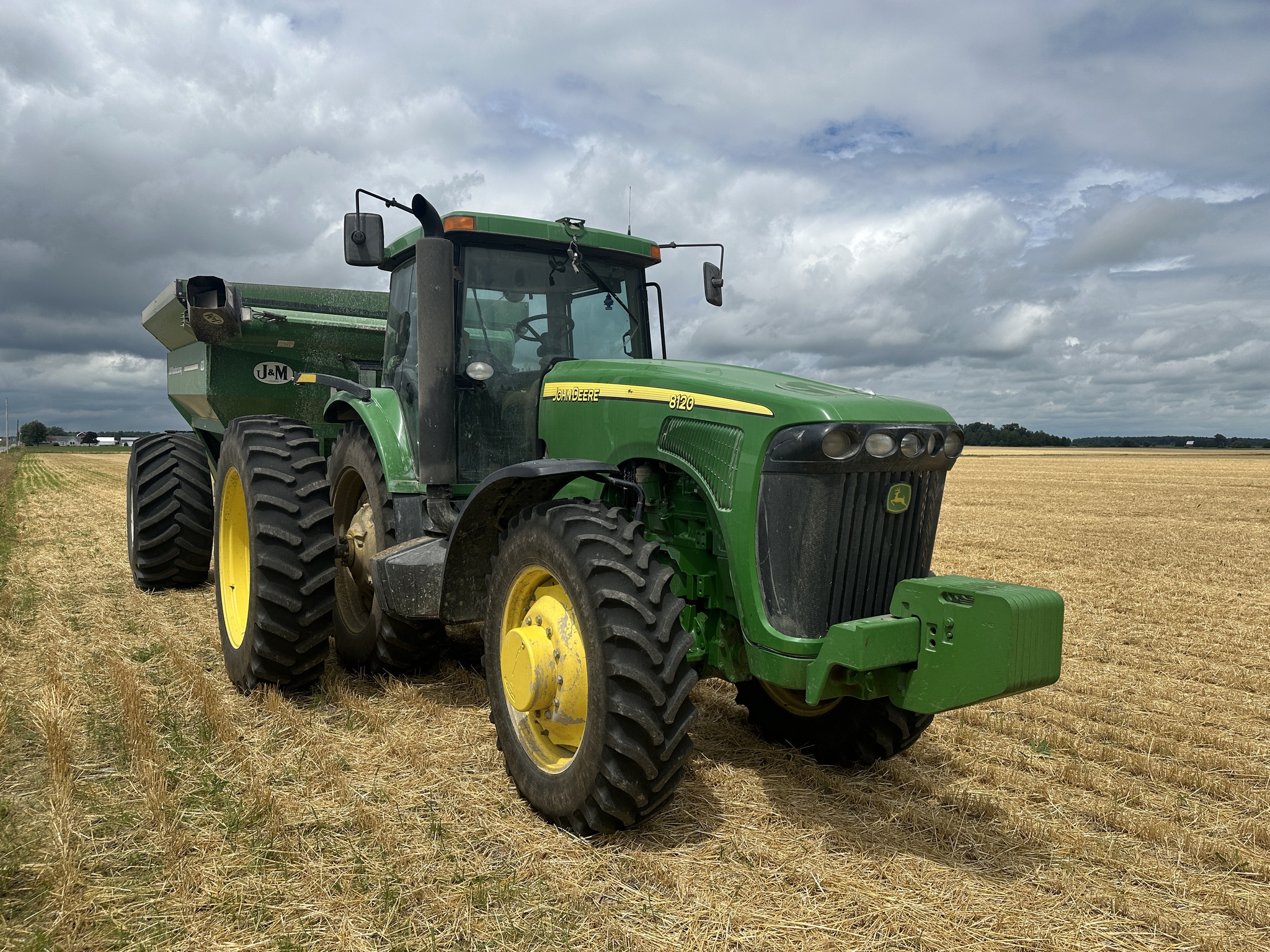 2003 John Deere 8120 Image 1
