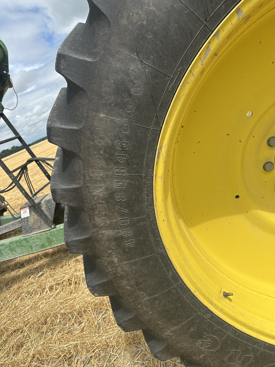 2003 John Deere 8120 Image 4