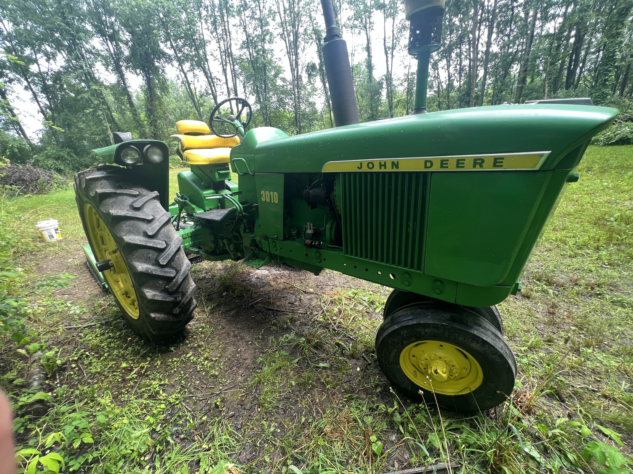 1963 John Deere 3010 Image 2